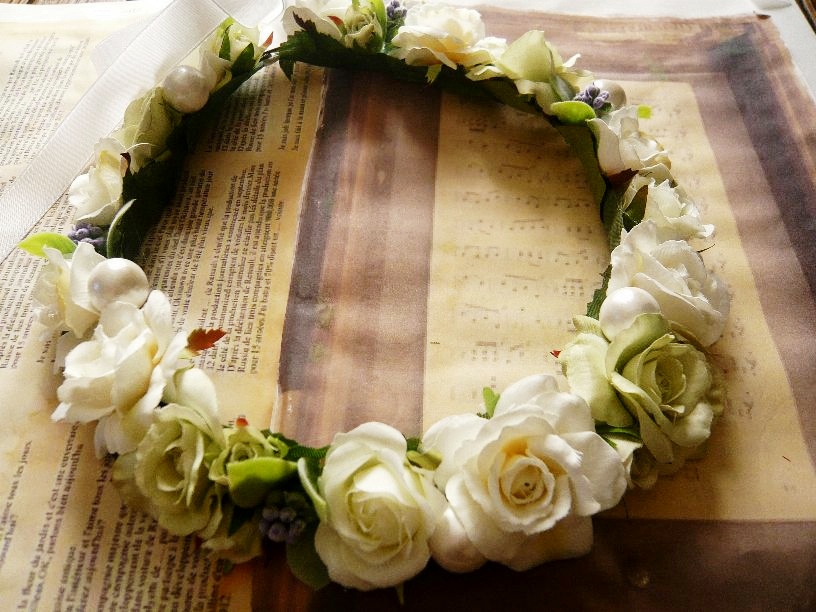 ドレス 花かんむり 高級造花 白薔薇